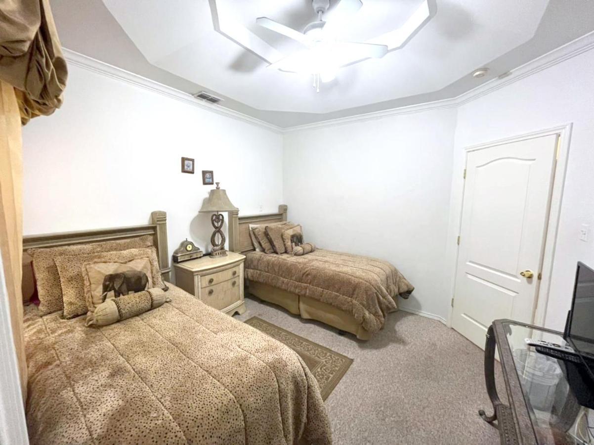 Beautifully Furnished 3Bd 2Br Pool Gated Condo In Mcallen, Tx Pharr Exterior foto